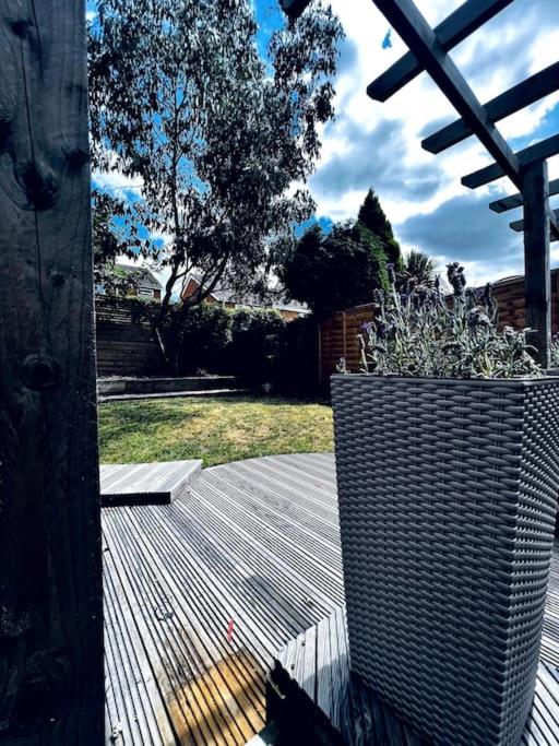 Entire Modern House In Tamworth - 2 Double Beds + Free Parking Villa Eksteriør bilde